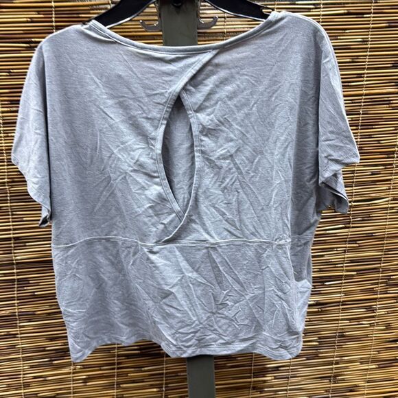 The North Face Women's Wander Crossback SS Top - Small - TNF Light‎ Grey Heather - Picture 3 of 3